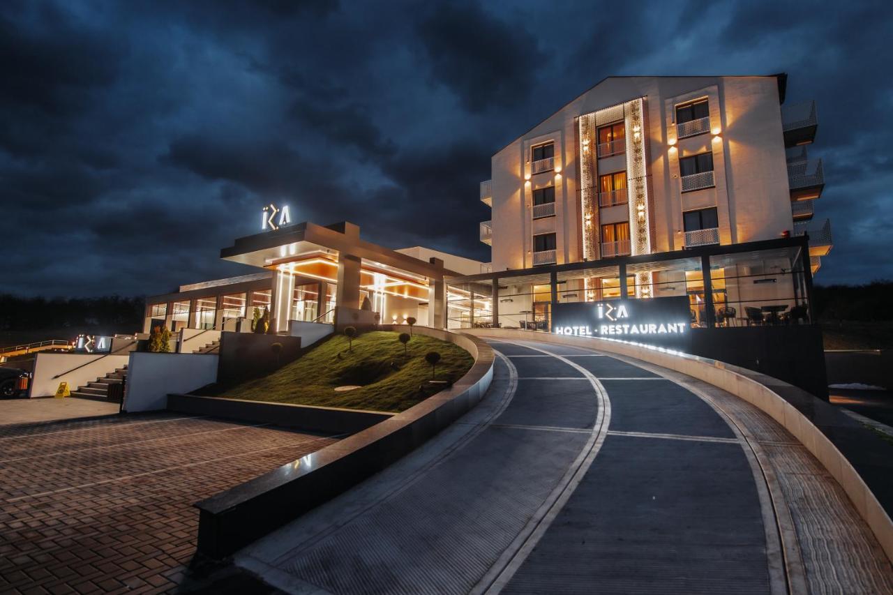 Iza Hotel Сигіт Екстер'єр фото